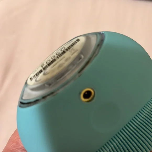 FOREO Luna Mini 3! - Picture 2 of 7